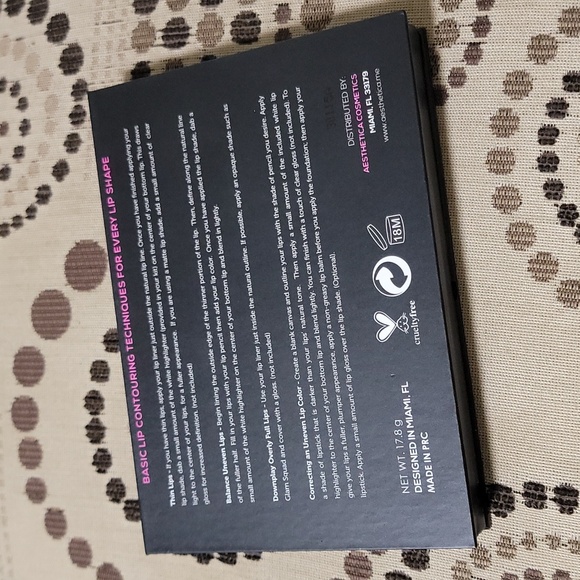 Aesthetica Cosmetics Lip Contour Kit Lip Palette - Picture 3 of 5
